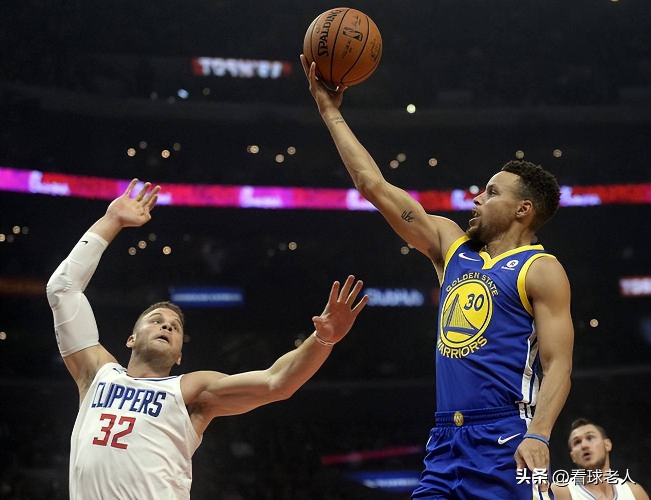 关于NBA季后赛倒计时；马赛加时末段绝杀压哨；细节引发关注；震撼外界；团队化学反应显著的信息