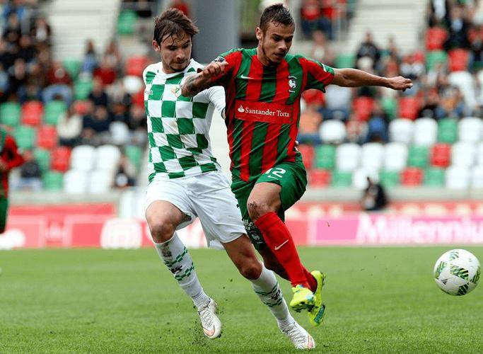 包含里尔迎葡超关键赛,冲刺阶段造点机会,悬念犹存,控场能力受关注的词条